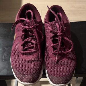 Nike Women's Burgundy Athletic Shoes